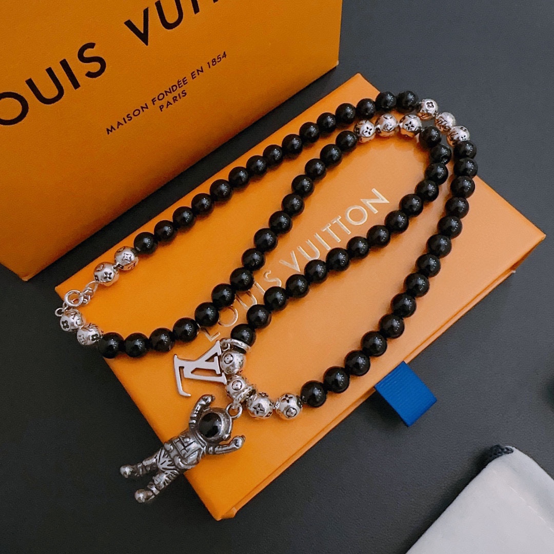 Louis Vuitton Necklaces